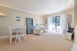 Lounge- click for photo gallery